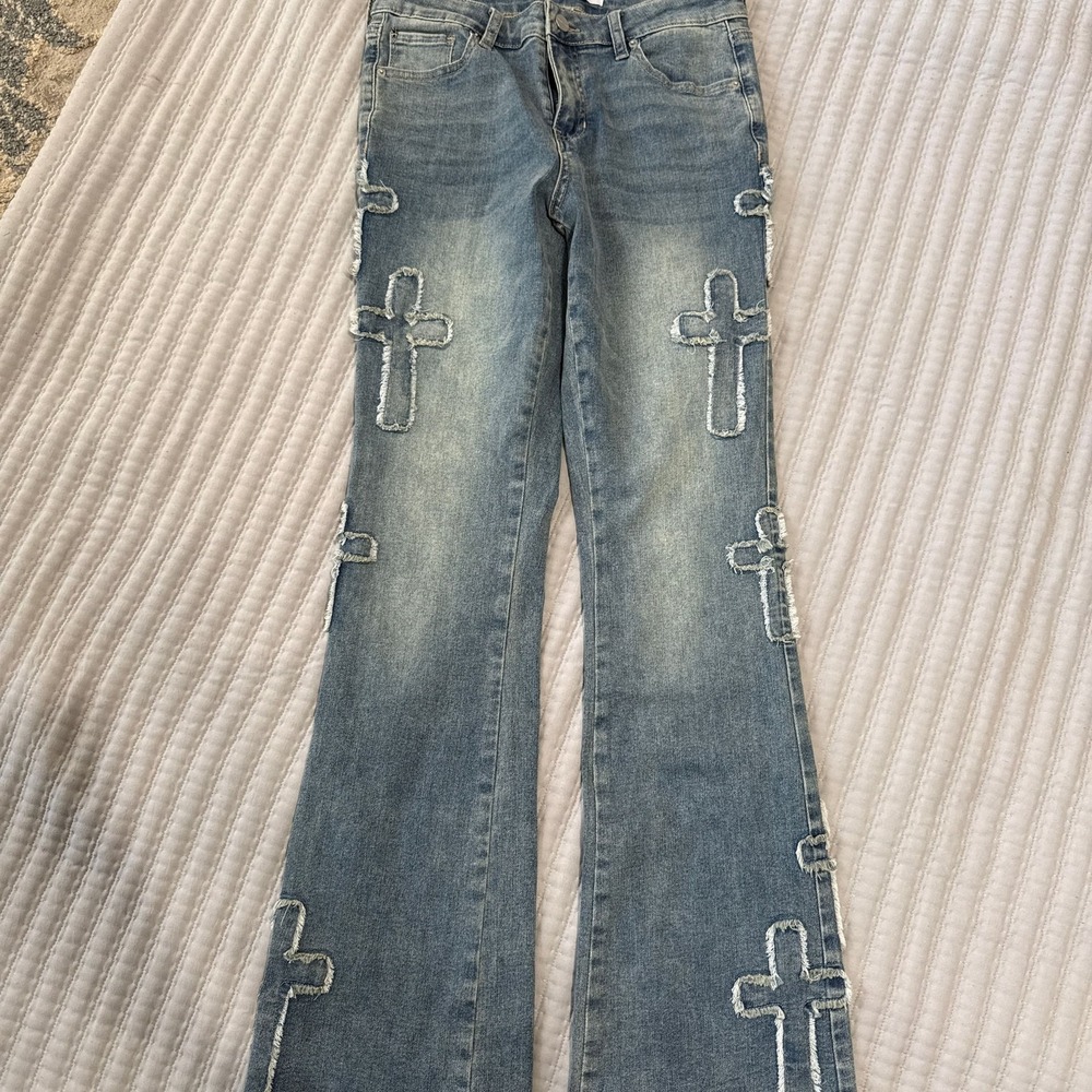 Ashley Mason Distressed Denim Jeans with Embroidered Cross Patches sz 3/26